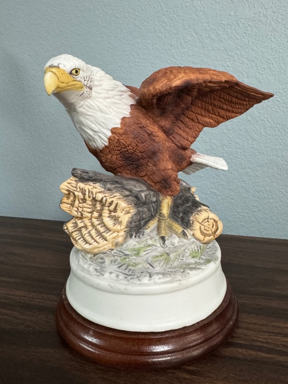 Americana Birds in Flight Eagle Porcelain Figurine Made in Taiwan